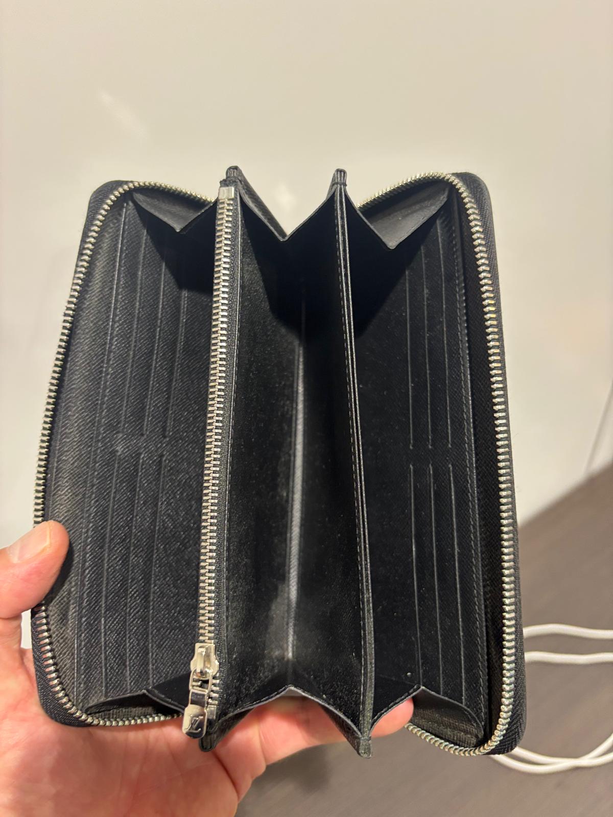 Louis Vuitton Zippy wallet in Epi leather - 265015674