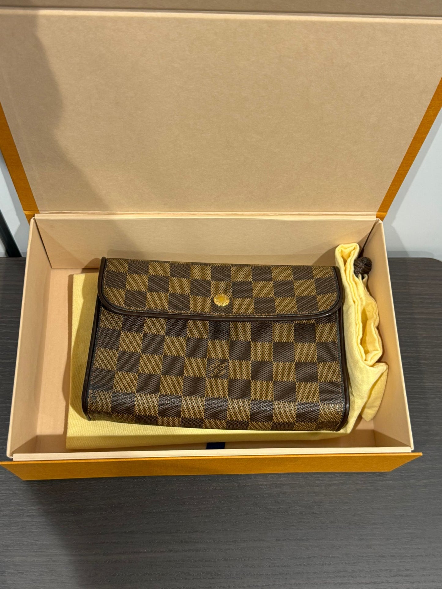 Louis Vuitton Damier Pochette Florentine Belt Bag