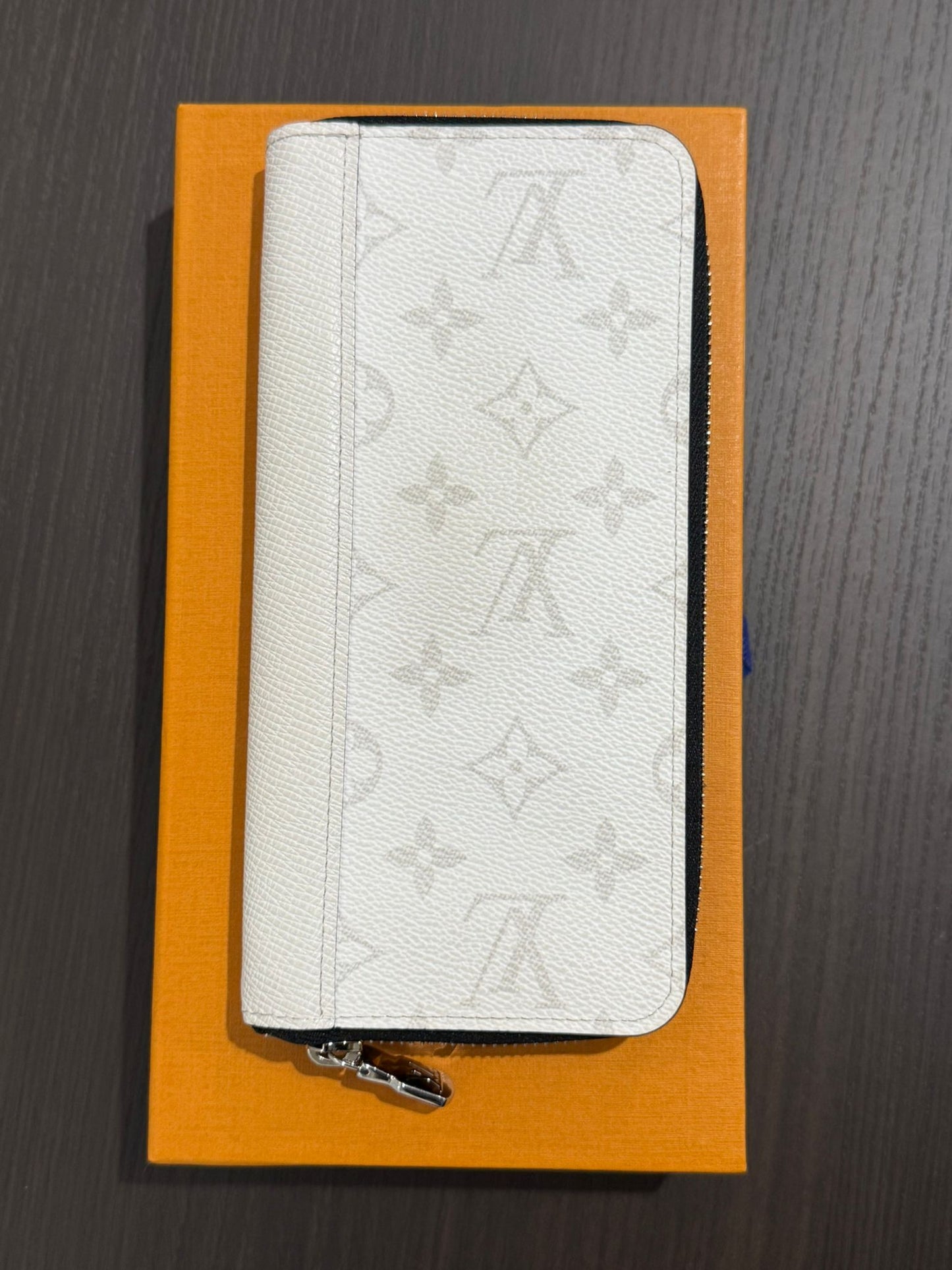 Louis Vuitton Taigarama Zippy Wallet - 265162609