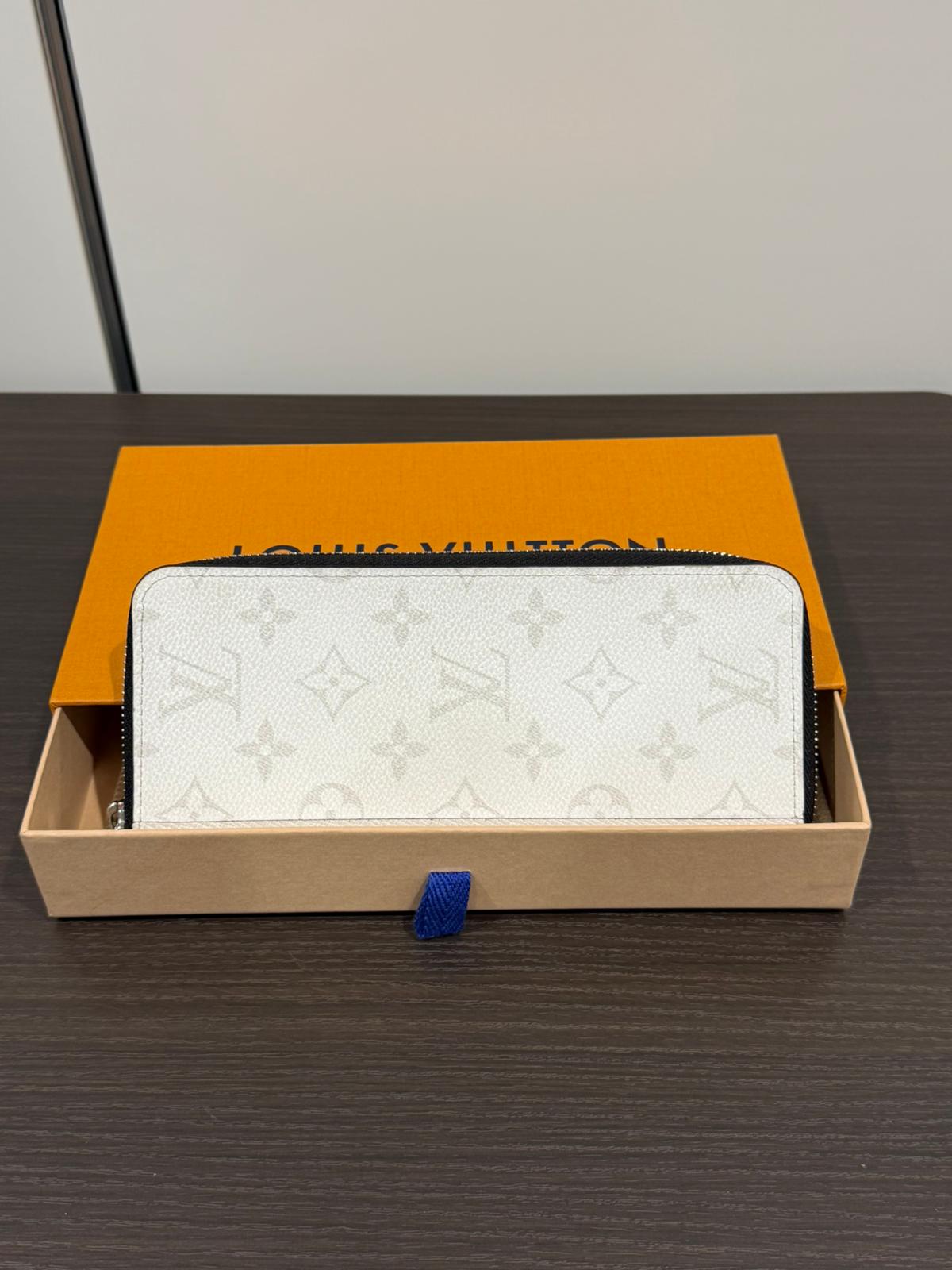 Louis Vuitton Taigarama Zippy Wallet - 265162609