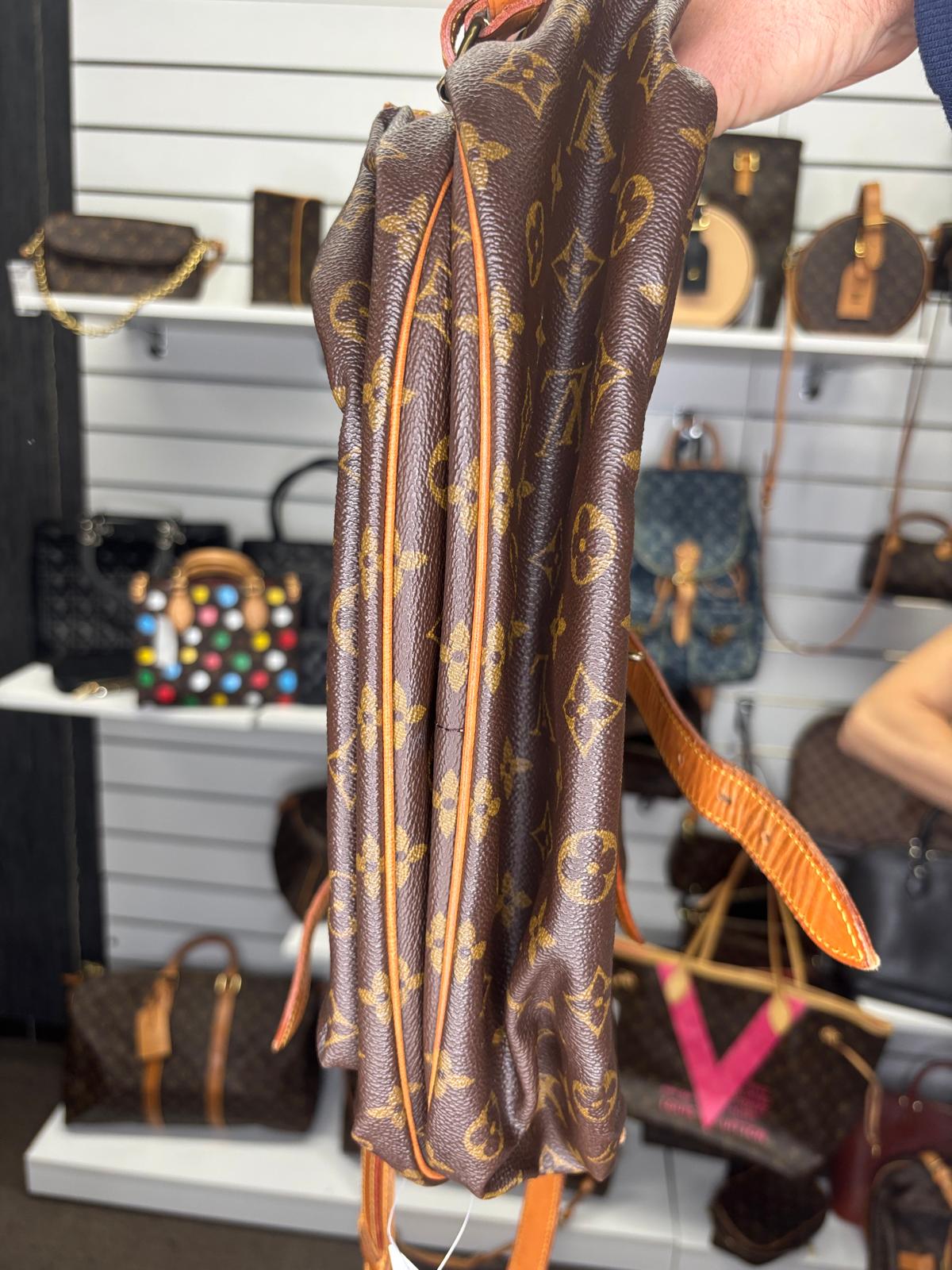 Louis Vuitton Monogram Saumur 35