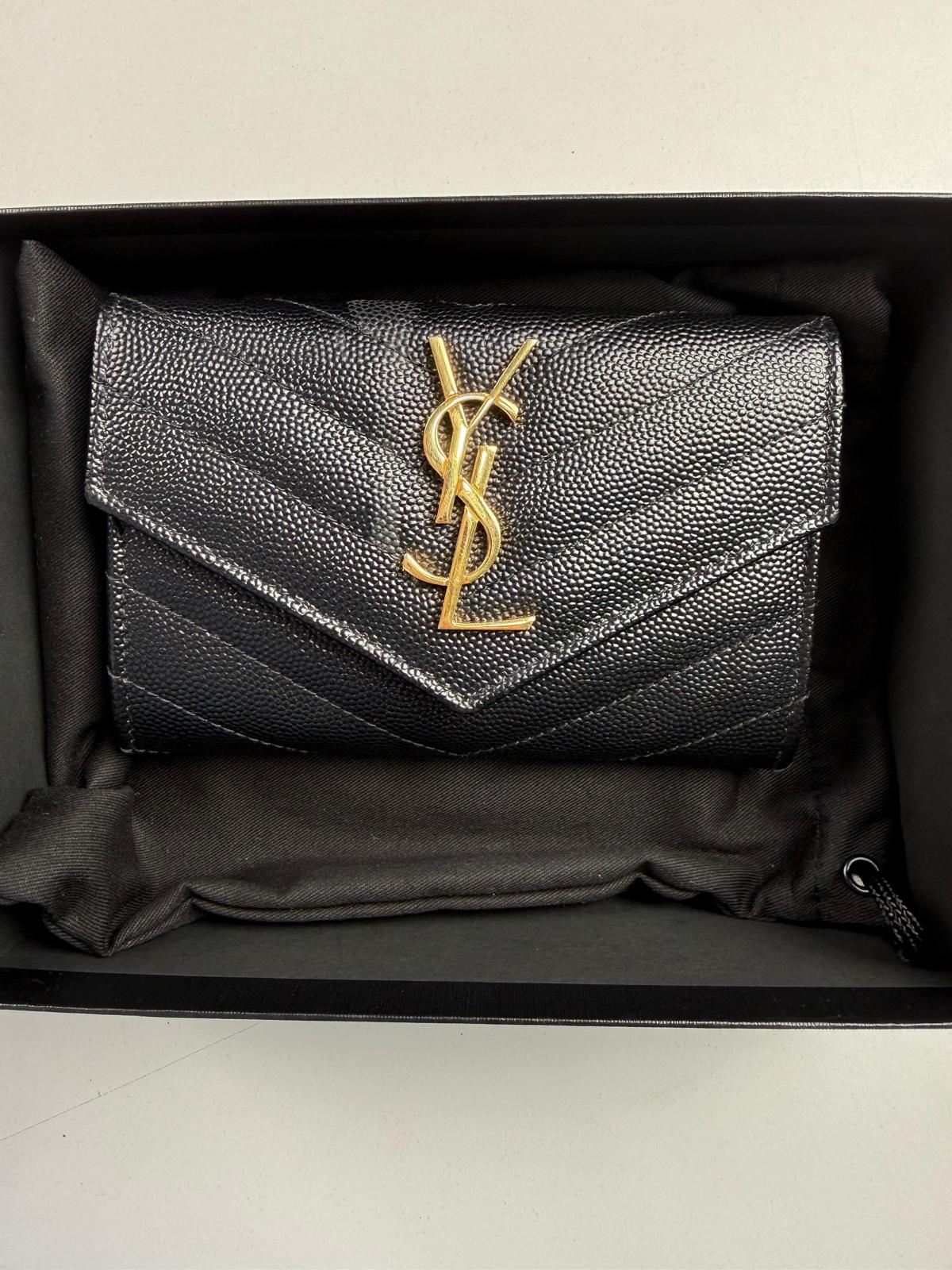 Saint Laurent Cassandre Matelassé Small Envelope Wallet (V253921)