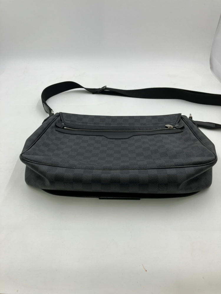Louis Vuitton Damier Graphite Trotter Beaubourg N58029 - 2260002690946