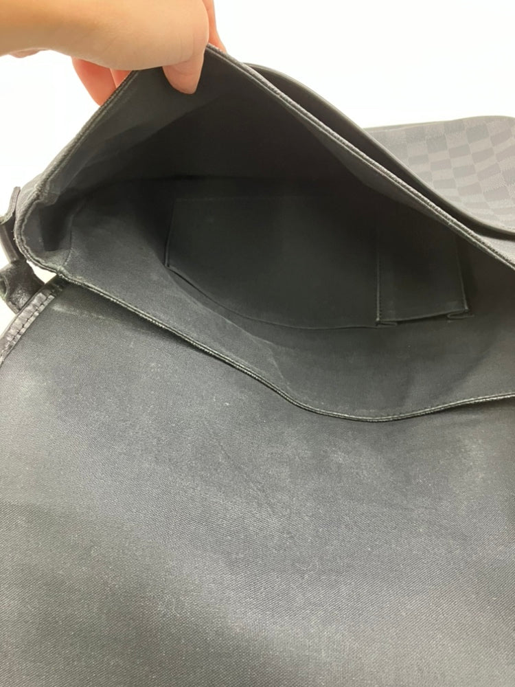 Louis Vuitton Damier Graphite Trotter Beaubourg N58029 - 2260002690946
